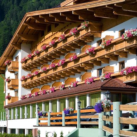 Hotel Bergland Пертизау Экстерьер фото